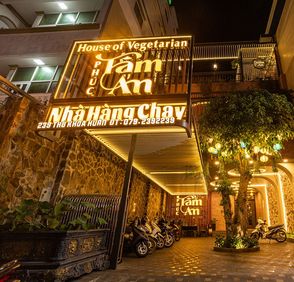 Nhà hàng chay Phan Thiết, Mũi Né Phúc Tâm An, sang trọng, không gian yên tĩnh